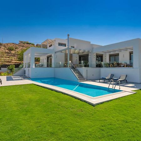 Eolia Iconic Villa, Walking Distance To The Beach, By Thinkvilla Panormos  Ngoại thất bức ảnh