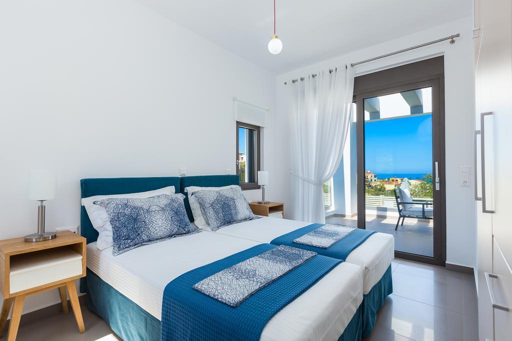 Eolia Iconic Villa, Walking Distance To The Beach, By Thinkvilla Panormos  Ngoại thất bức ảnh