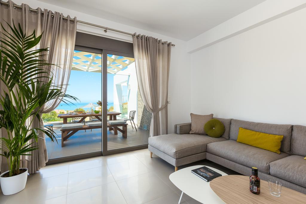 Eolia Iconic Villa, Walking Distance To The Beach, By Thinkvilla Panormos  Ngoại thất bức ảnh