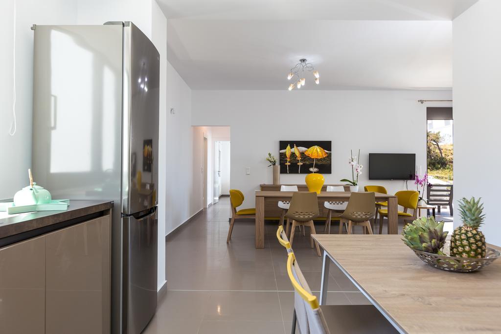 Eolia Iconic Villa, Walking Distance To The Beach, By Thinkvilla Panormos  Ngoại thất bức ảnh