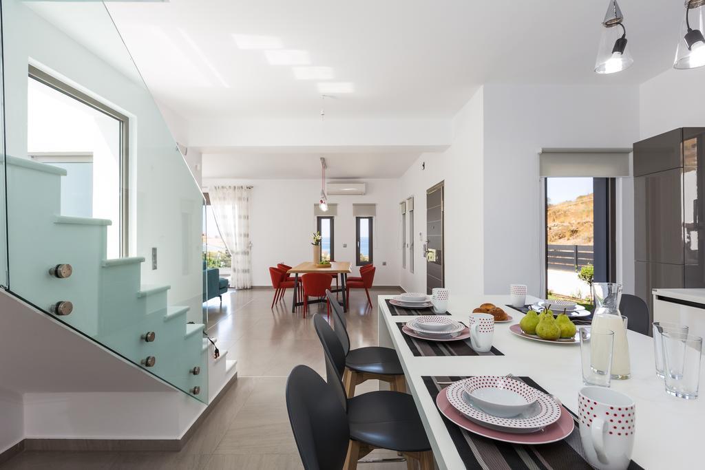 Eolia Iconic Villa, Walking Distance To The Beach, By Thinkvilla Panormos  Ngoại thất bức ảnh