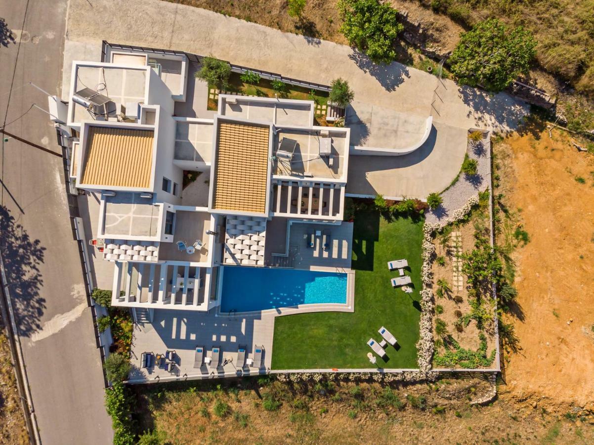 Eolia Iconic Villa, Walking Distance To The Beach, By Thinkvilla Panormos  Ngoại thất bức ảnh