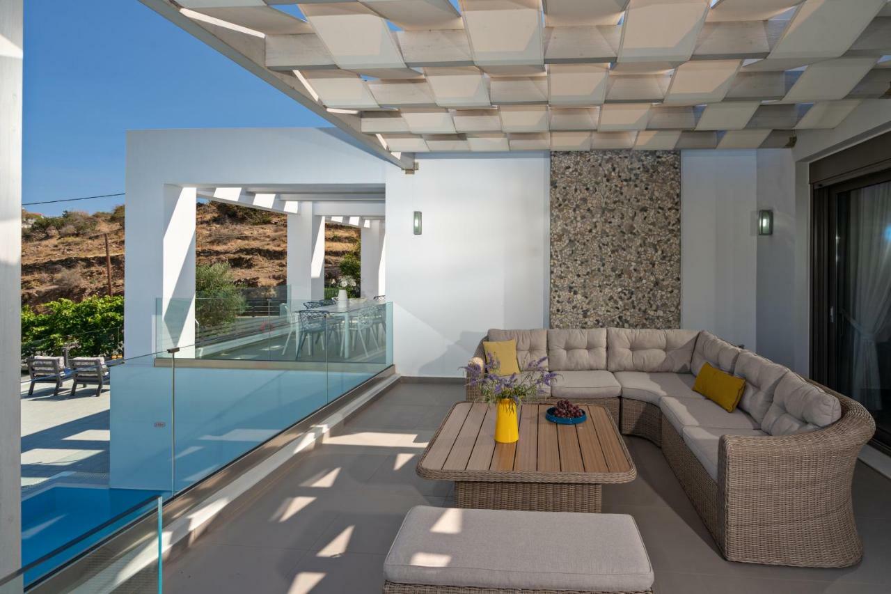 Eolia Iconic Villa, Walking Distance To The Beach, By Thinkvilla Panormos  Ngoại thất bức ảnh